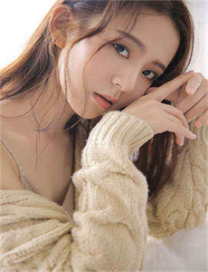 《戴向宇结婚照》