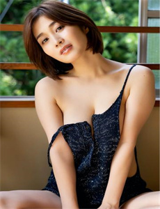 《波多野结依》