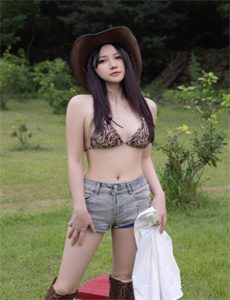《娇妻系列交换27部多P》