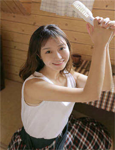 《美女大BXXXXN内射》
